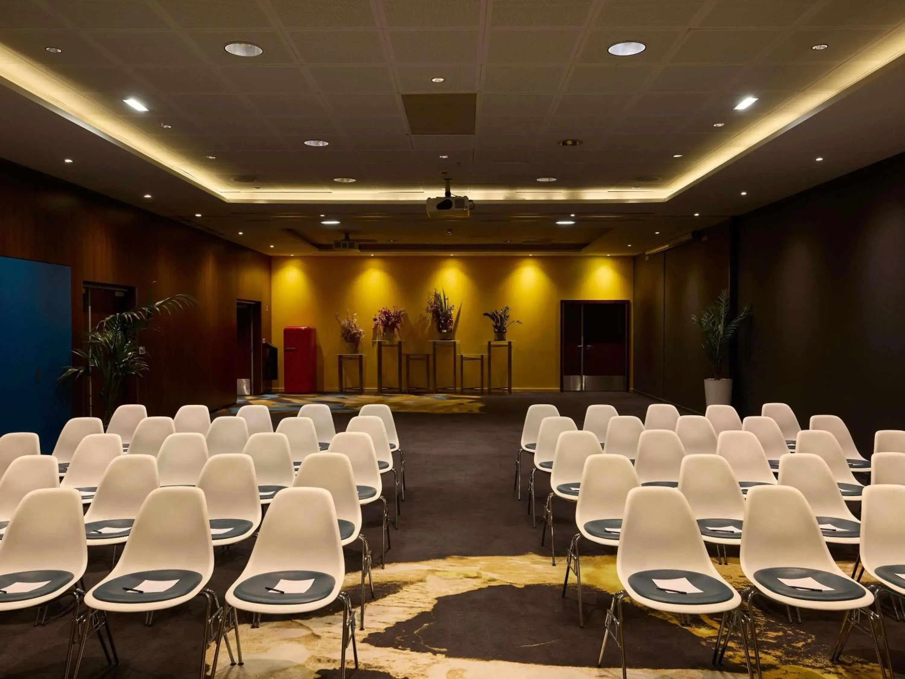 Meeting/conference room in Molitor Hotel & Spa Paris - MGallery Collection
